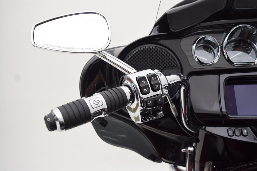 CVO® Tri Glide®