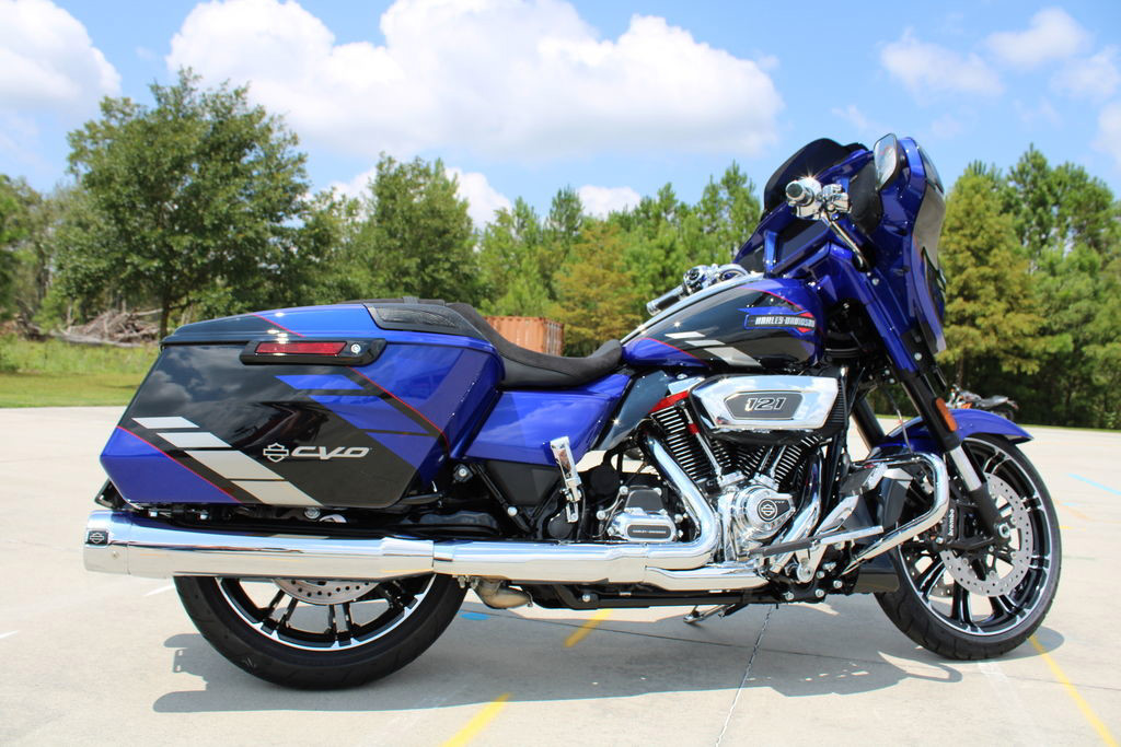 CVO® Street Glide®