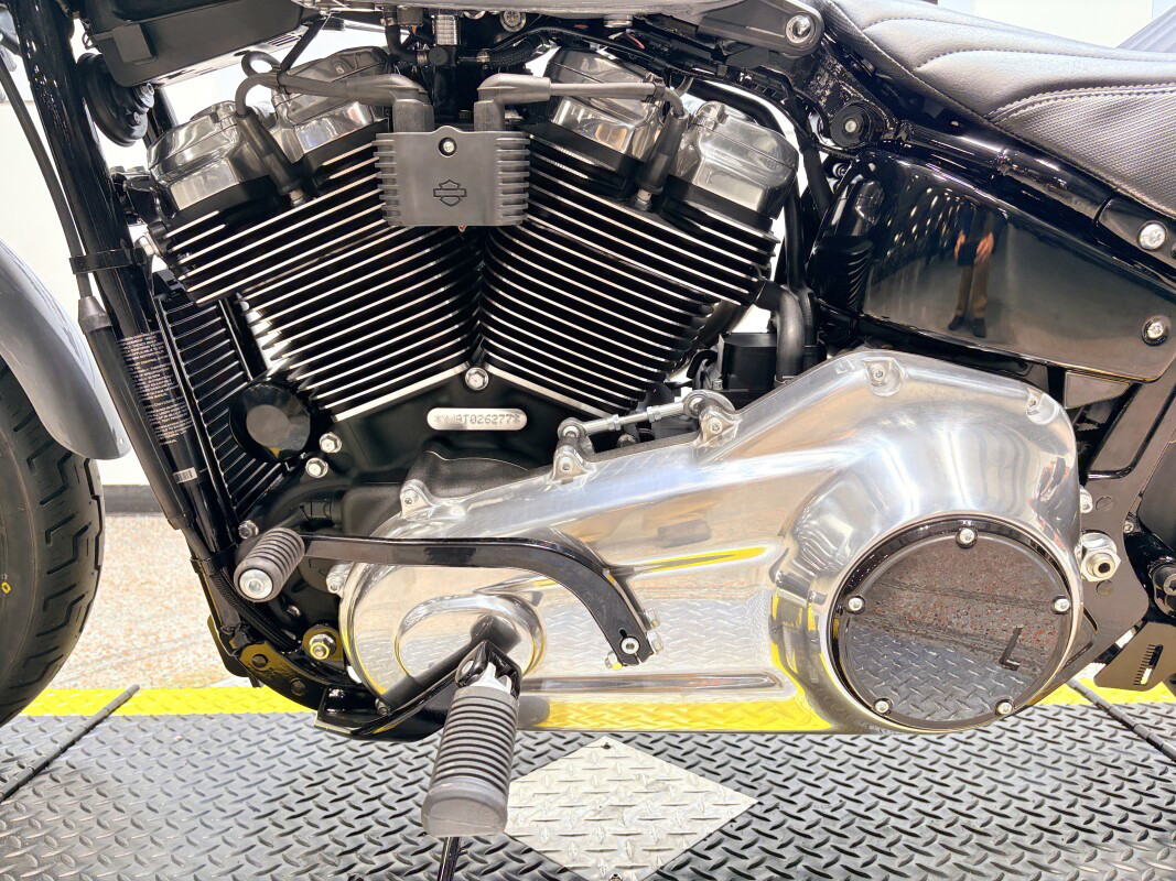 Street Bob®