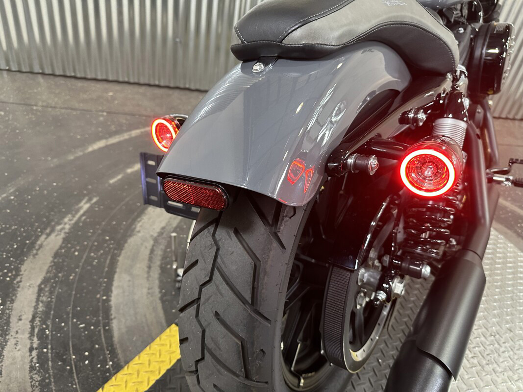 Iron 883®