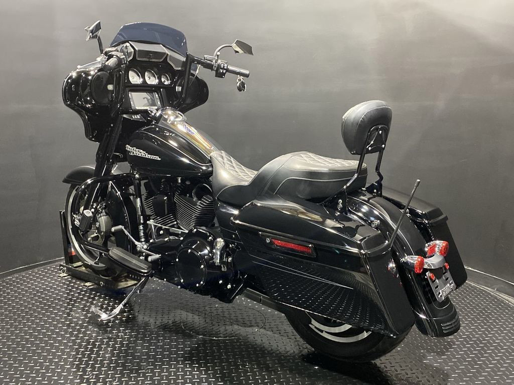 Street Glide® Special