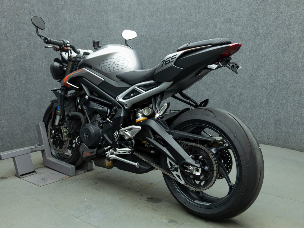 Street Triple RS