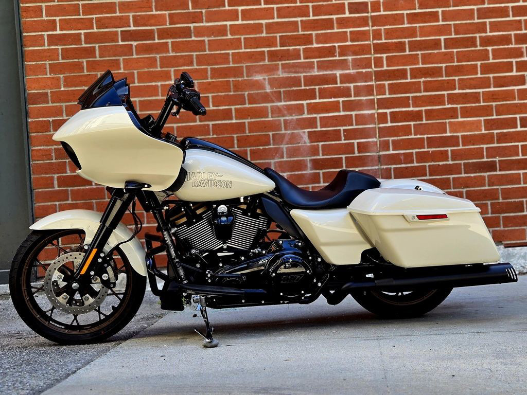 Road Glide® ST