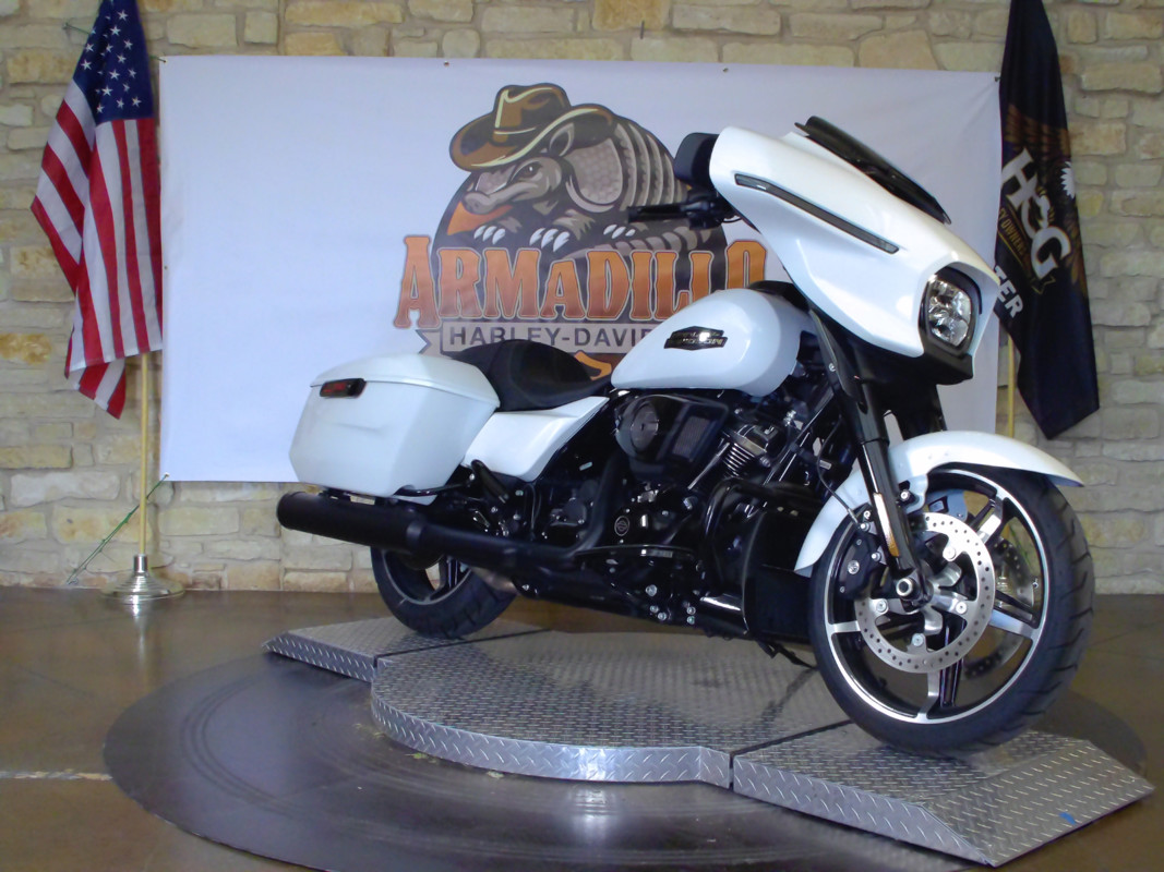 Street Glide®