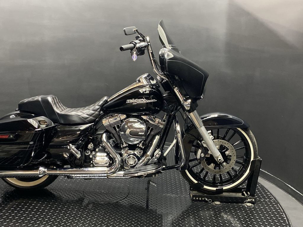 Street Glide® Special