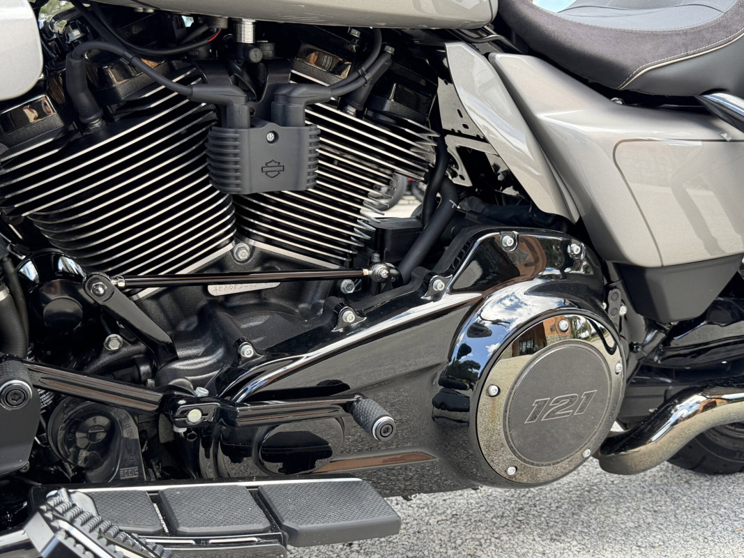 CVO® Street Glide®