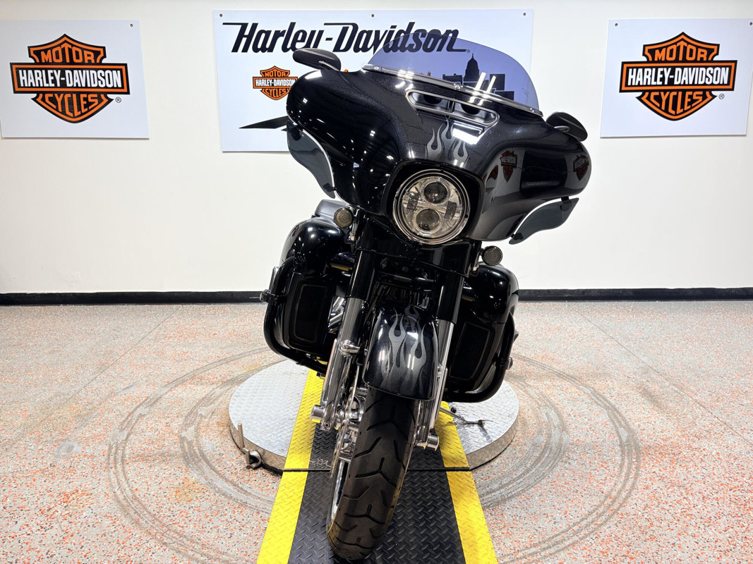 CVO® Street Glide®