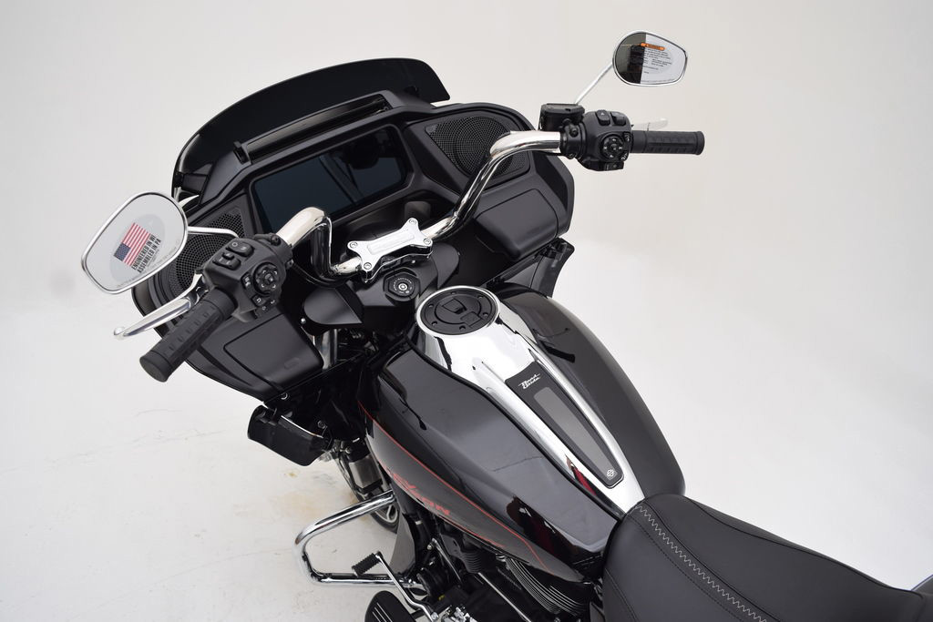 Road Glide®