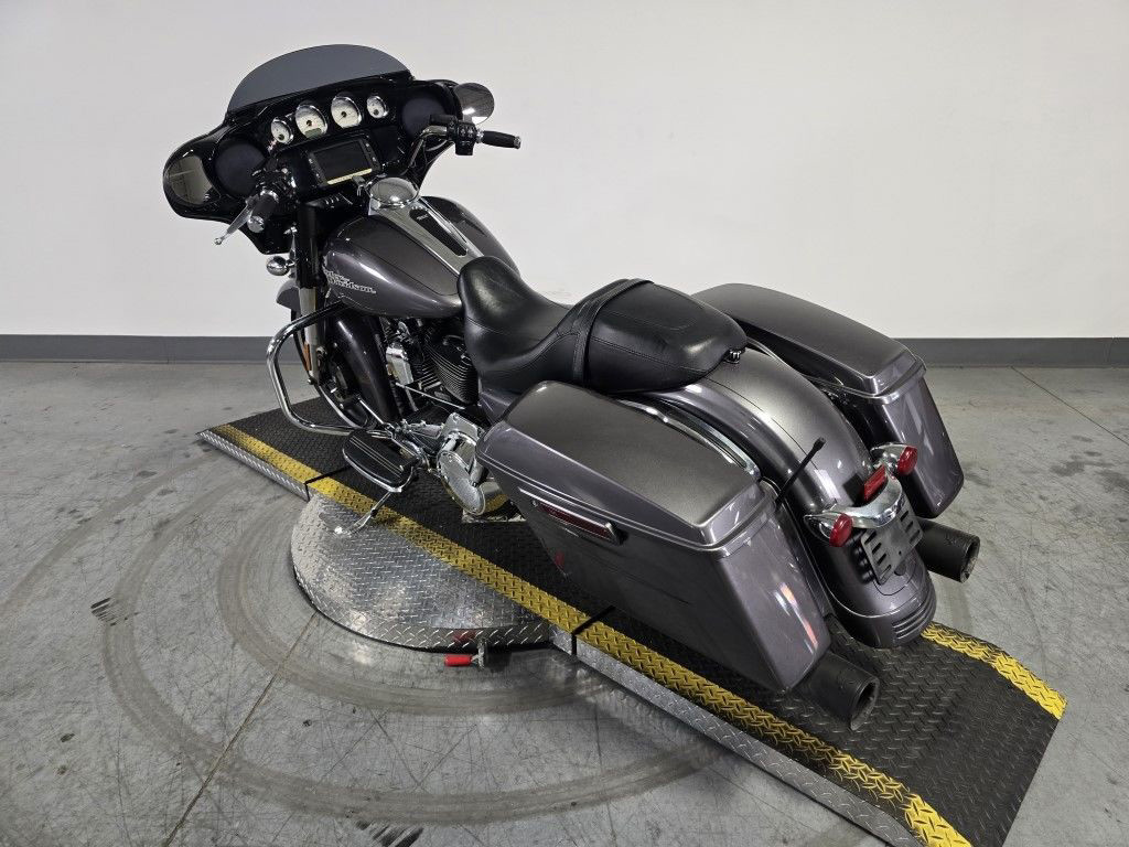 Street Glide® Special