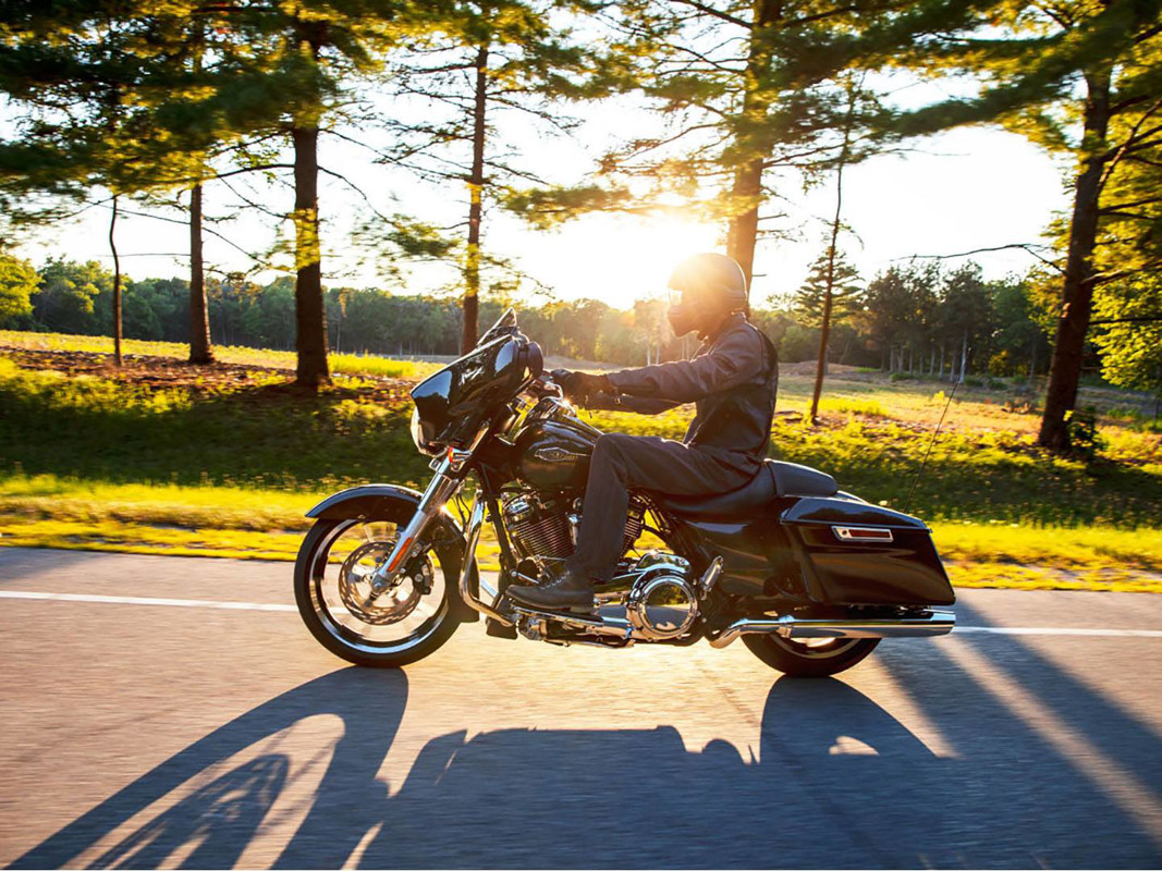 Street Glide®