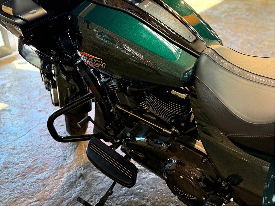 Road Glide®