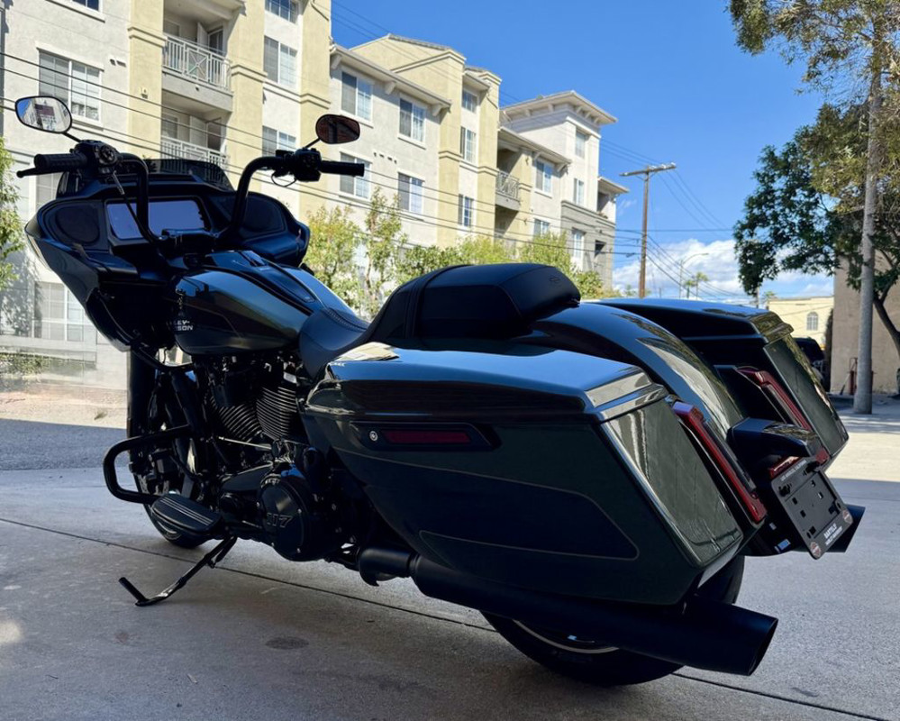Road Glide®