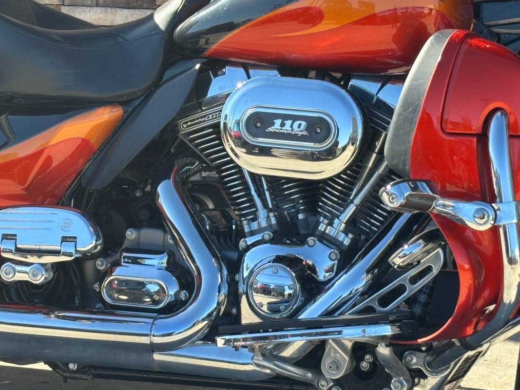 CVO® Ultra Classic® Electra Glide®