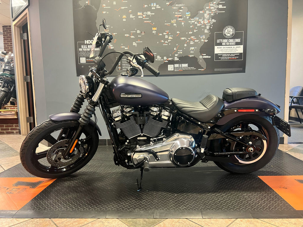 Street Bob®