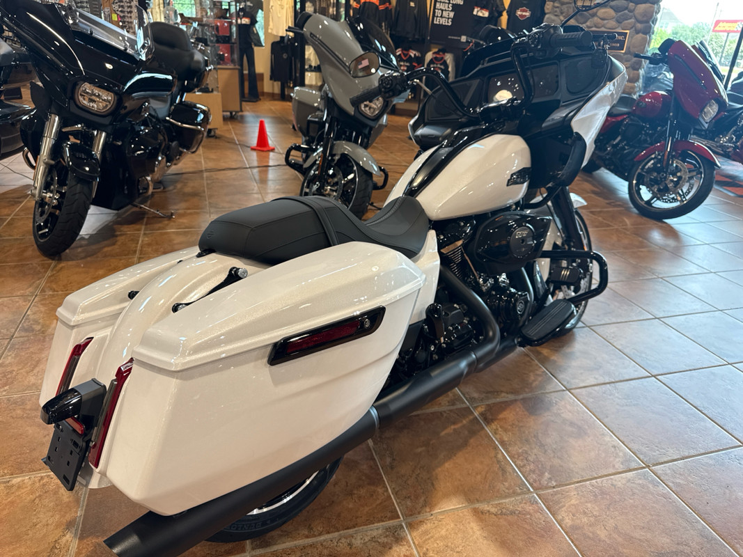 Road Glide®