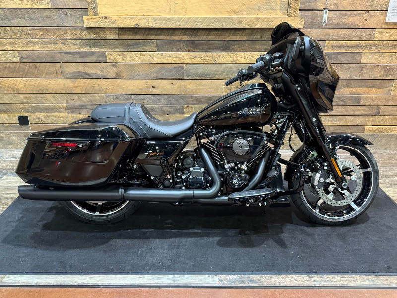 Street Glide®