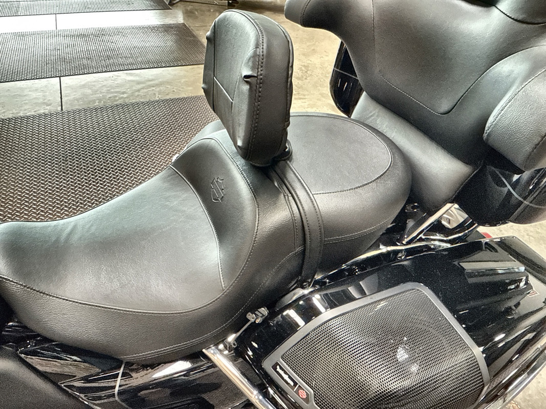 Street Glide® Ultra