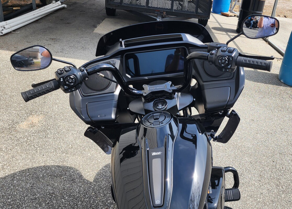 Road Glide®