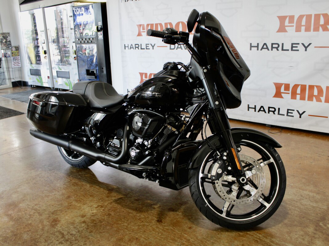 Street Glide®