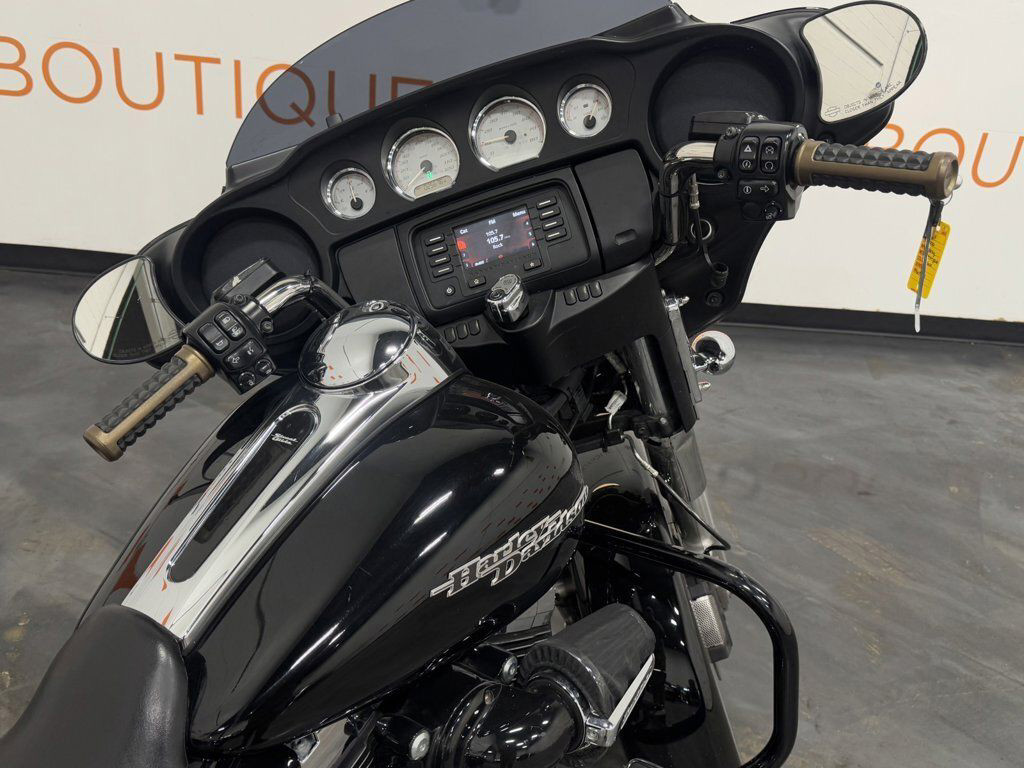 Street Glide®