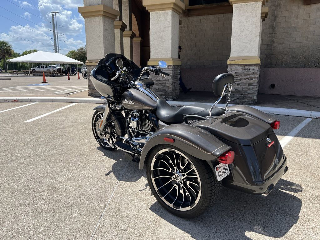 Road Glide® 3