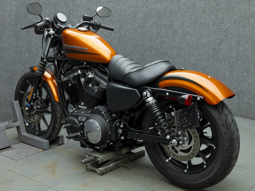 Iron 883®