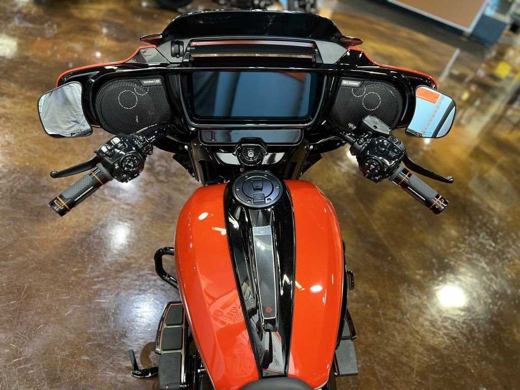 CVO® Street Glide®