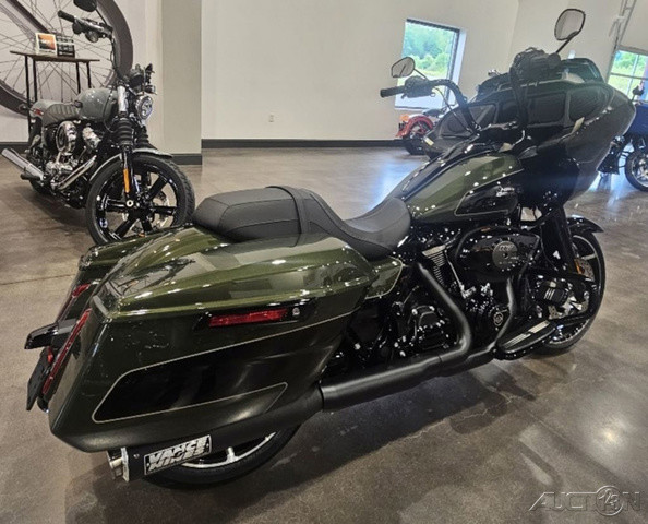 Road Glide®