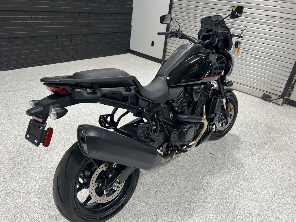 Pan America® 1250 ST