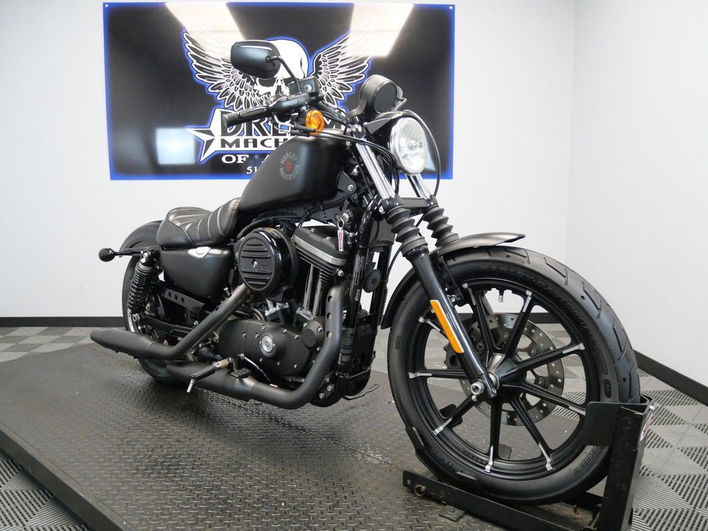 Iron 883®
