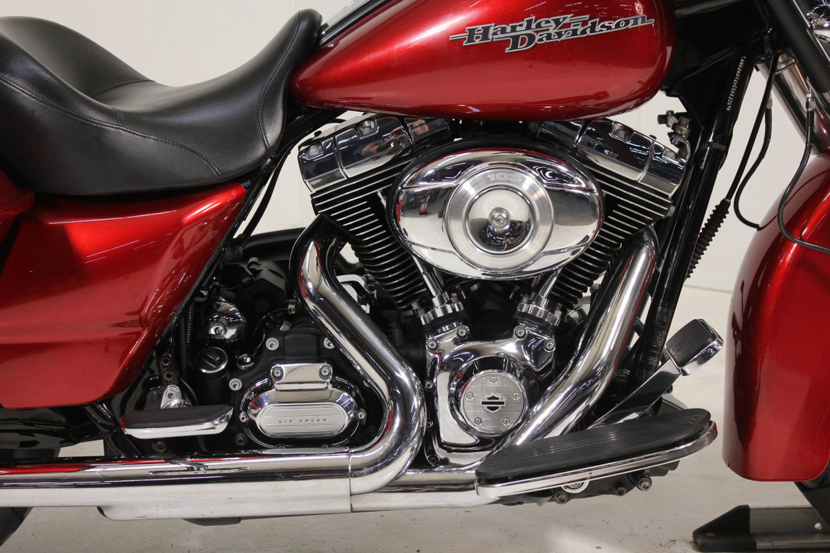 Street Glide®