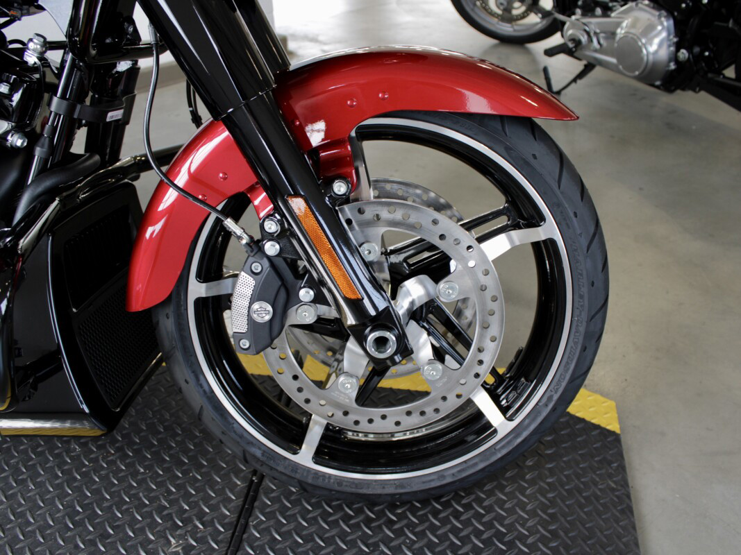 Road Glide®