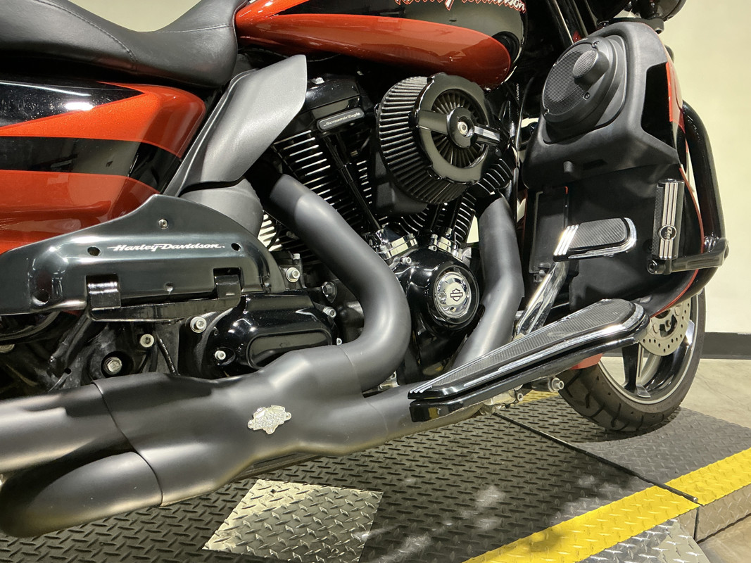 CVO® Street Glide®
