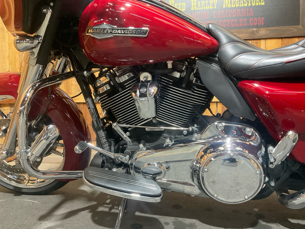 Street Glide® Special