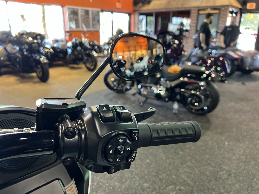 Road Glide®