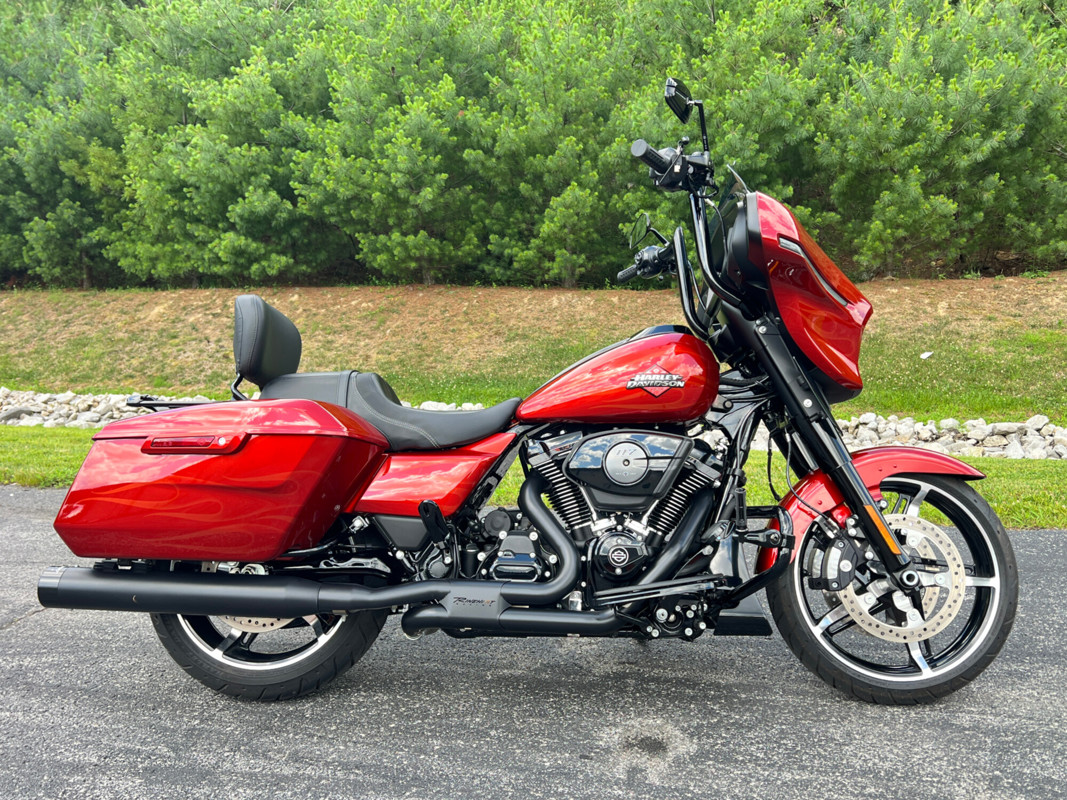 Street Glide®