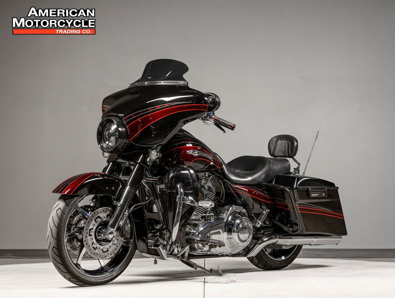CVO™ Street Glide®