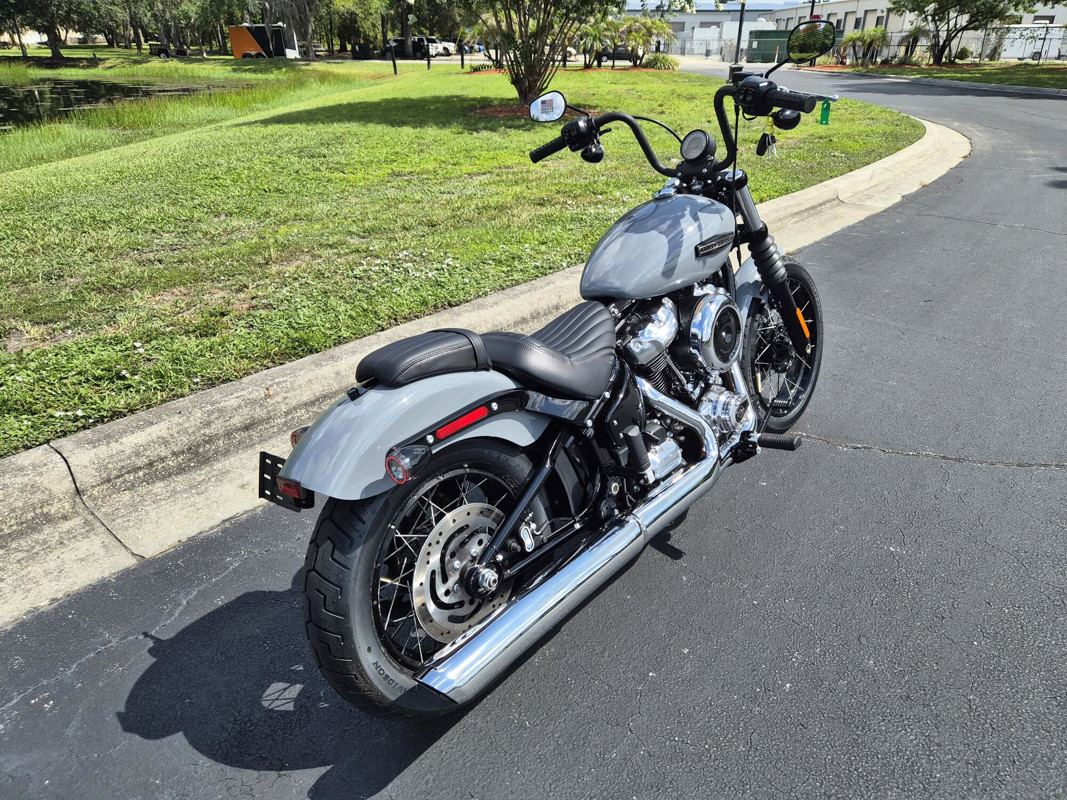 Street Bob®