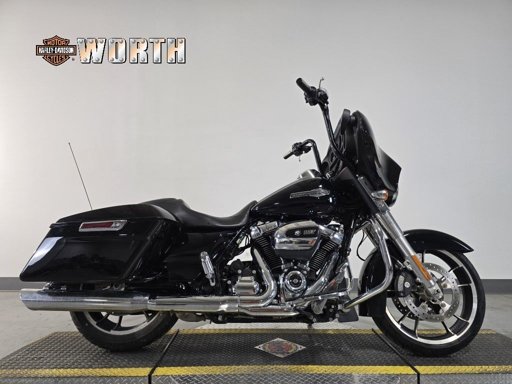 Street Glide®