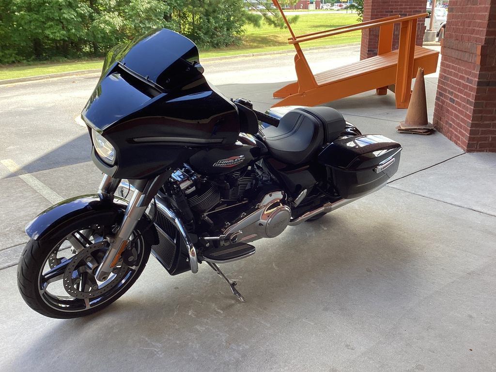 Street Glide®