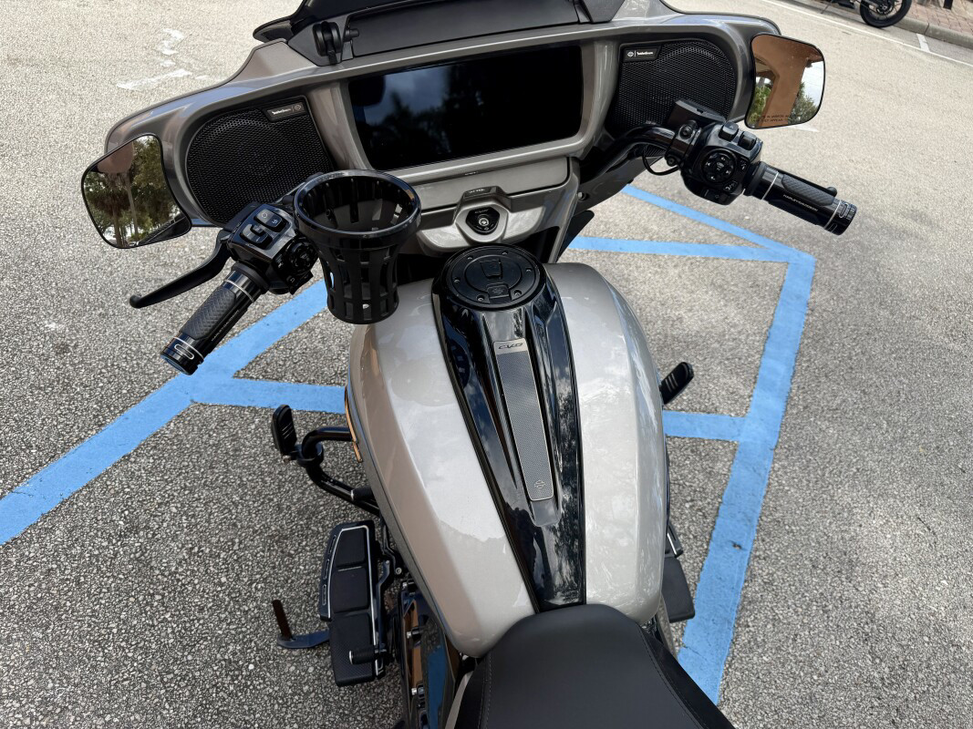 CVO® Street Glide®