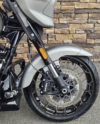 CVO® Street Glide®