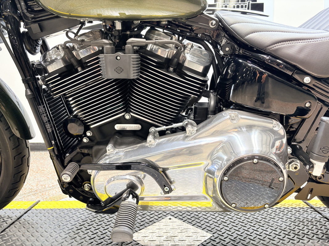 Street Bob®