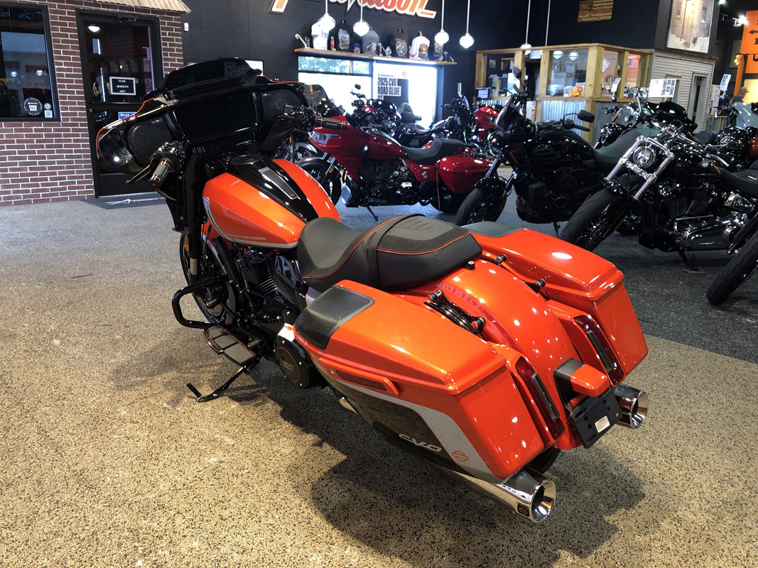 CVO® Street Glide®