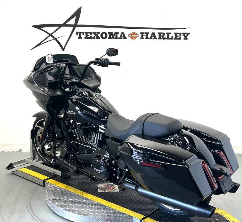 Road Glide®
