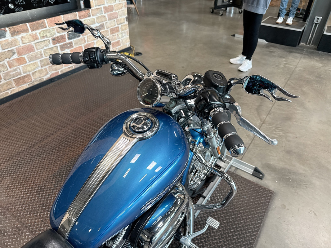 Sportster® 1200 Custom