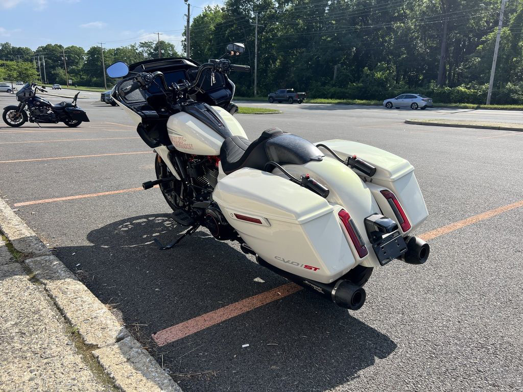 CVO® Road Glide® ST