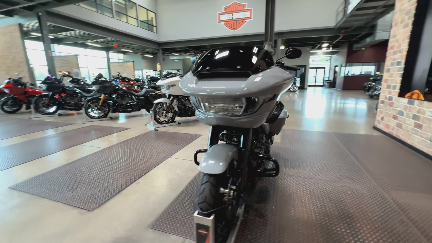 Road Glide®