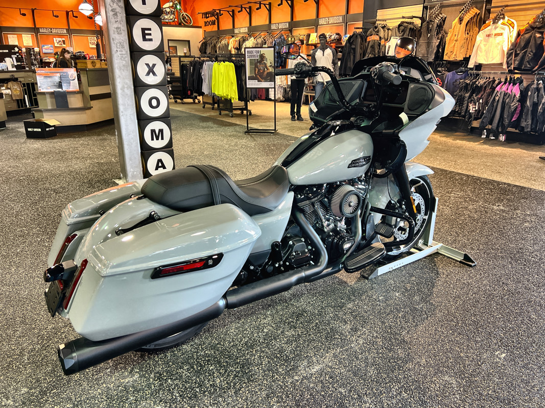 Road Glide®