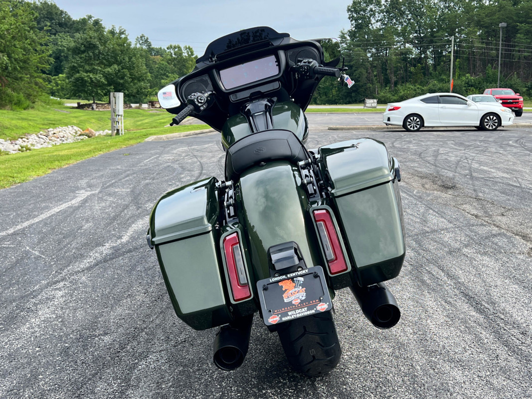 Street Glide®
